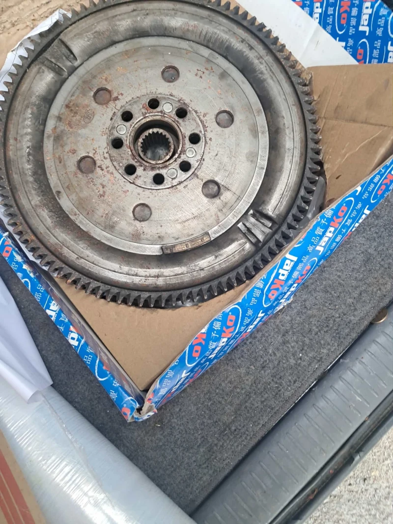 Toyota Rav4, снимка 10 - Автомобили и джипове - 52496426