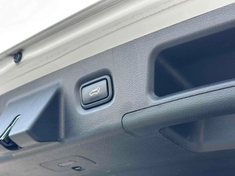 Hyundai Santa fe * ULTIMATE CALLIGRAPHY * CARFAX * ЦЕНА ДО БГ, снимка 10 - Автомобили и джипове - 52740340