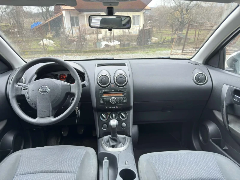 Nissan Qashqai 1.6 7 места , снимка 8 - Автомобили и джипове - 53583615