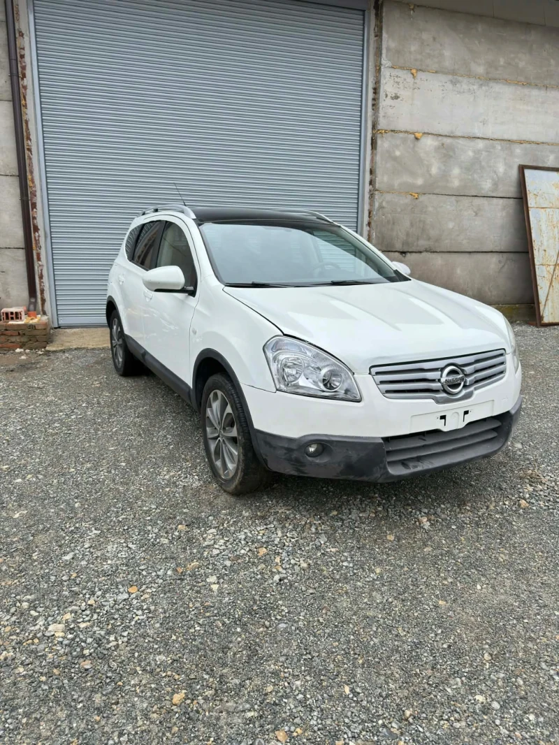 Nissan Qashqai 1.6 7 места 