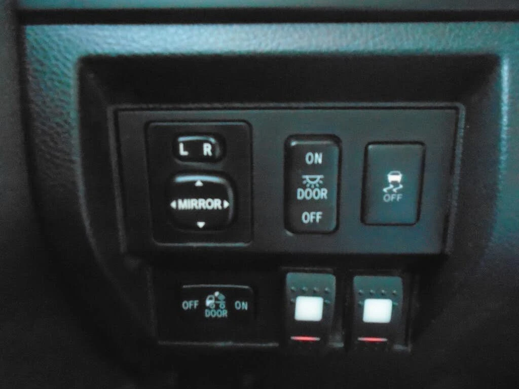 Toyota Tundra SR Double Cab* V8*  | Mobile.bg   8