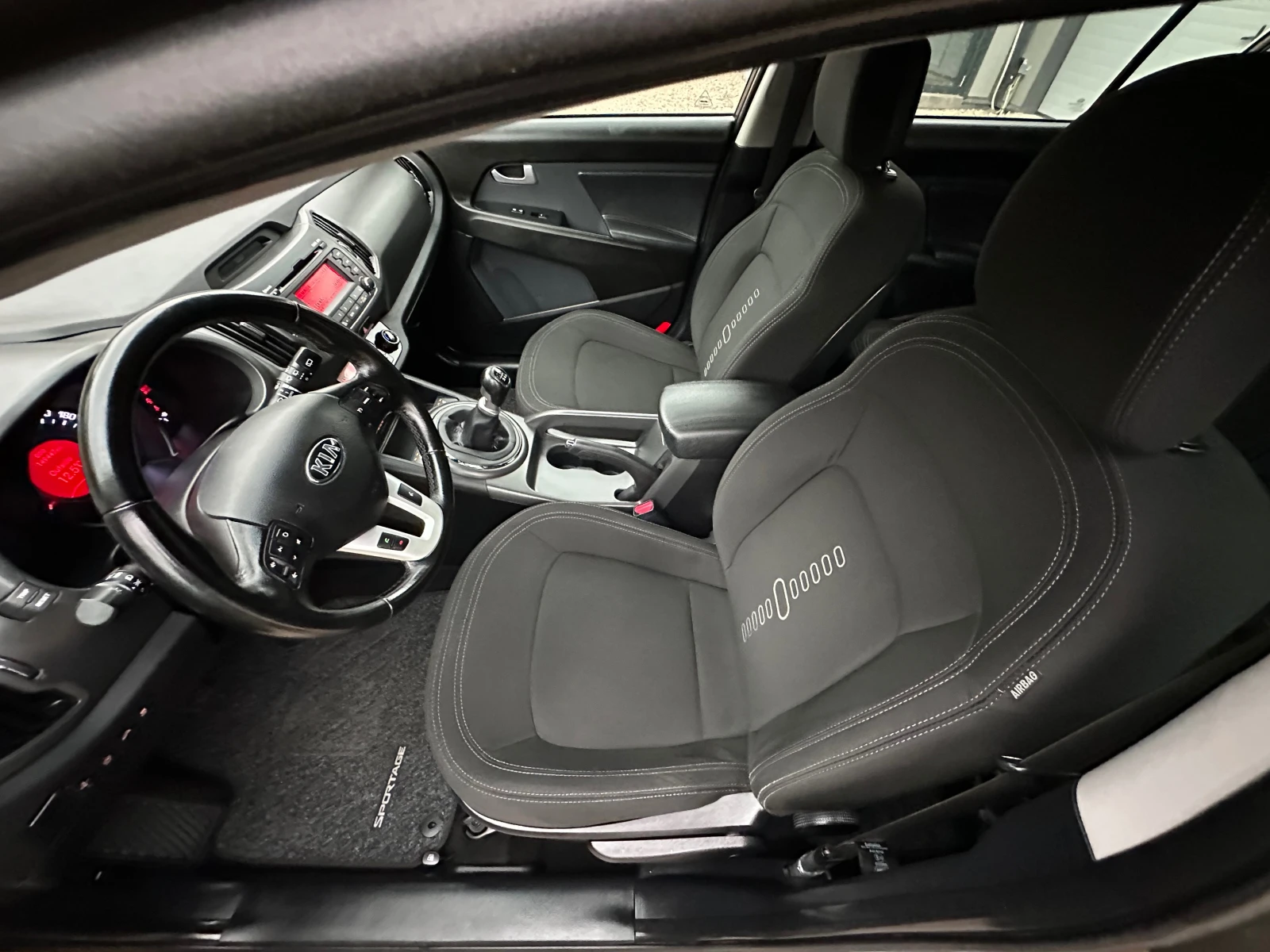 Kia Sportage 1.6BENZIN* TOP* KLIMA* LED* 6SPEED*  | Mobile.bg   9