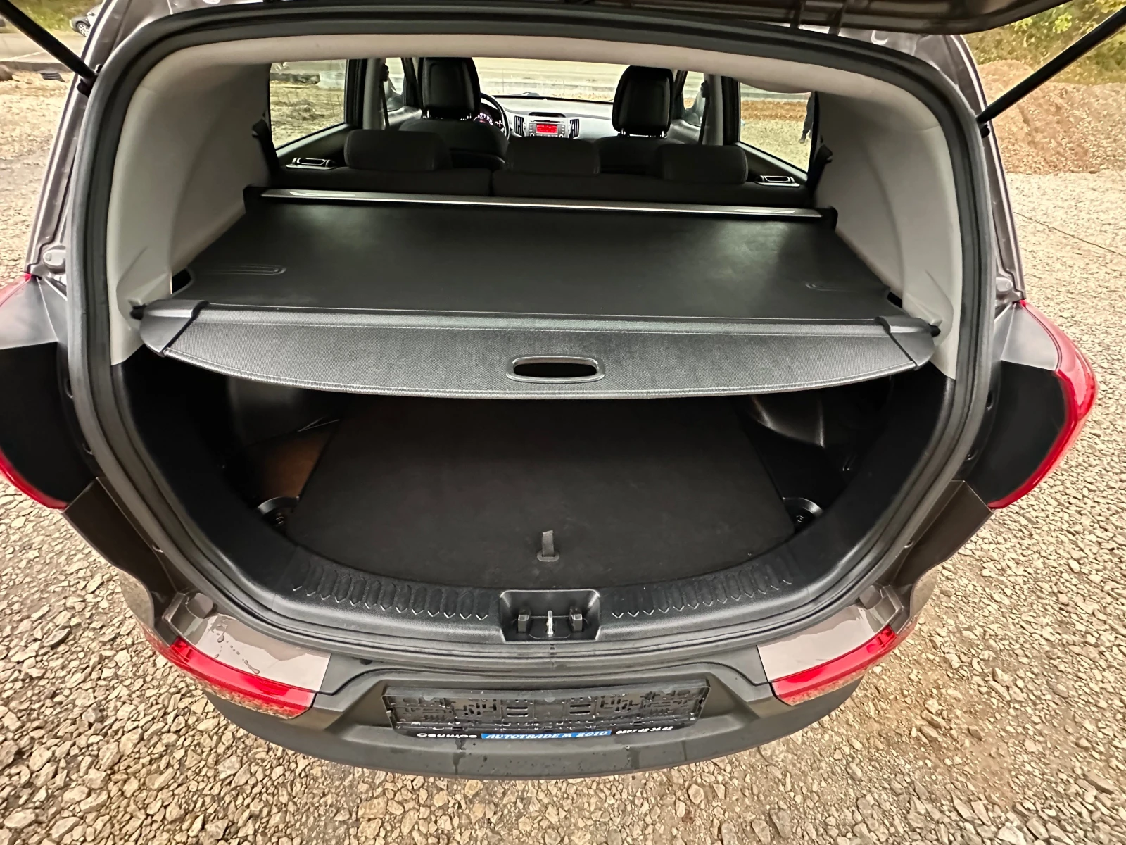 Kia Sportage 1.6BENZIN* TOP* KLIMA* LED* 6SPEED*  | Mobile.bg   7