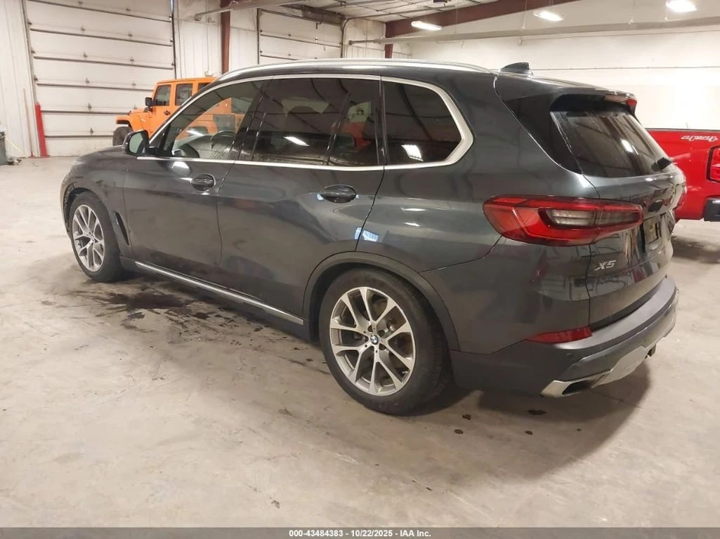 BMW X5 * XDRIVE50I * CARFAX * БЕЗ ПЪРВОНАЧАЛНА ВНОСКА - изображение 3
