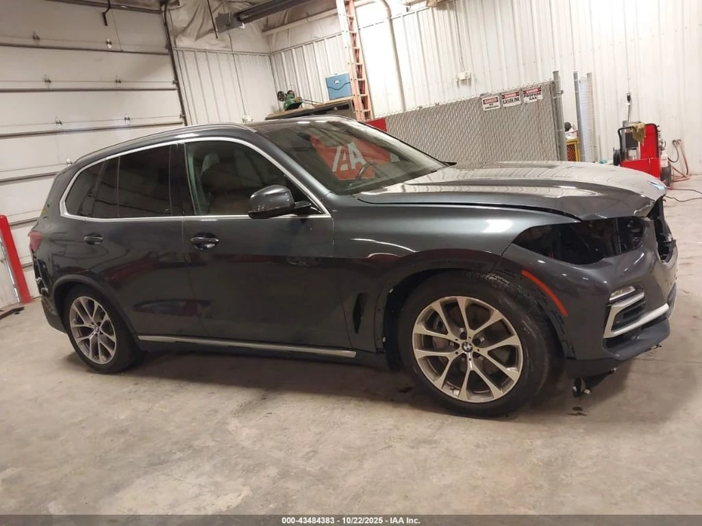 BMW X5 * XDRIVE50I * CARFAX *    | Mobile.bg   14