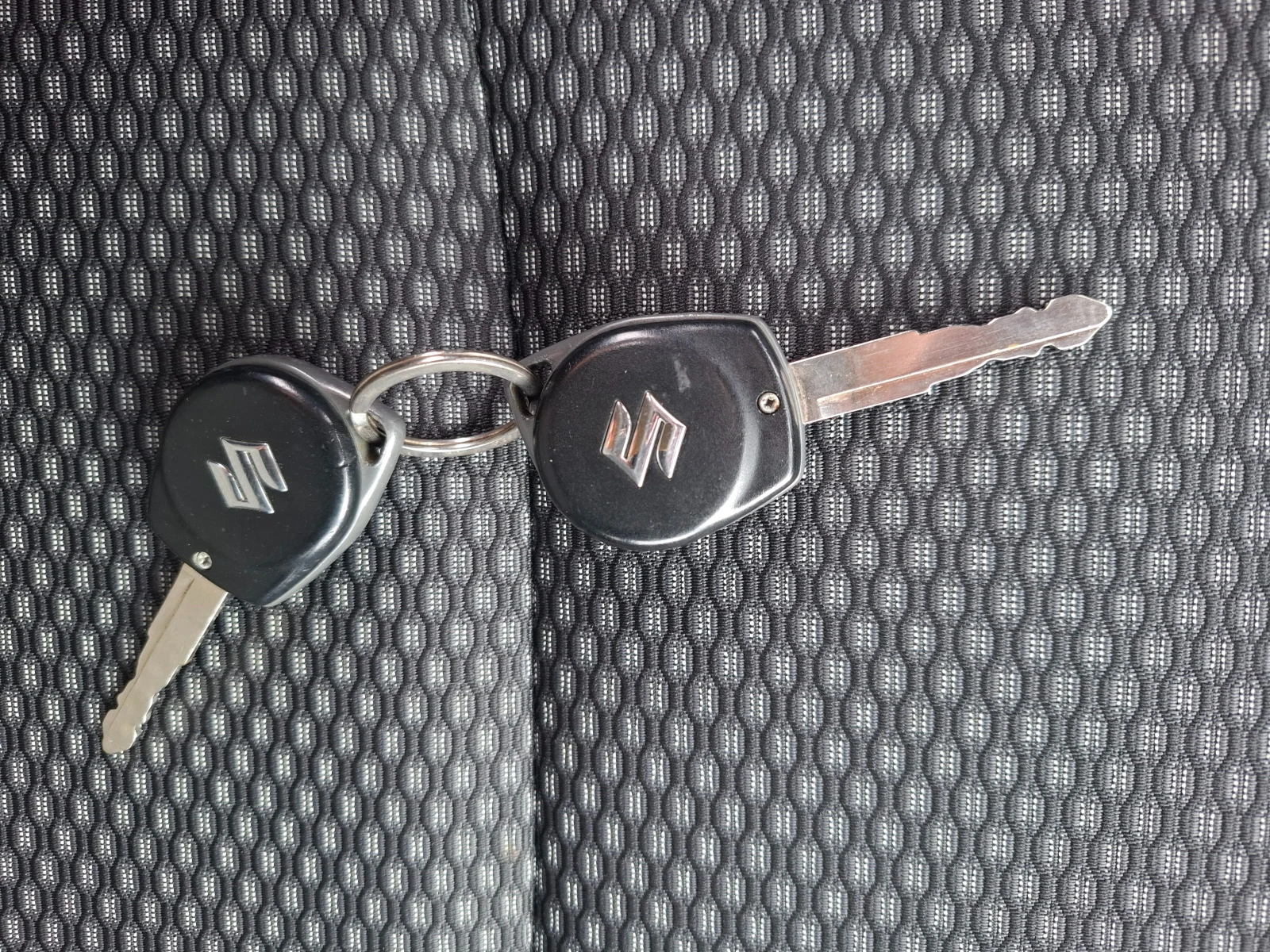 Suzuki Vitara 1, 6i   44    | Mobile.bg   13