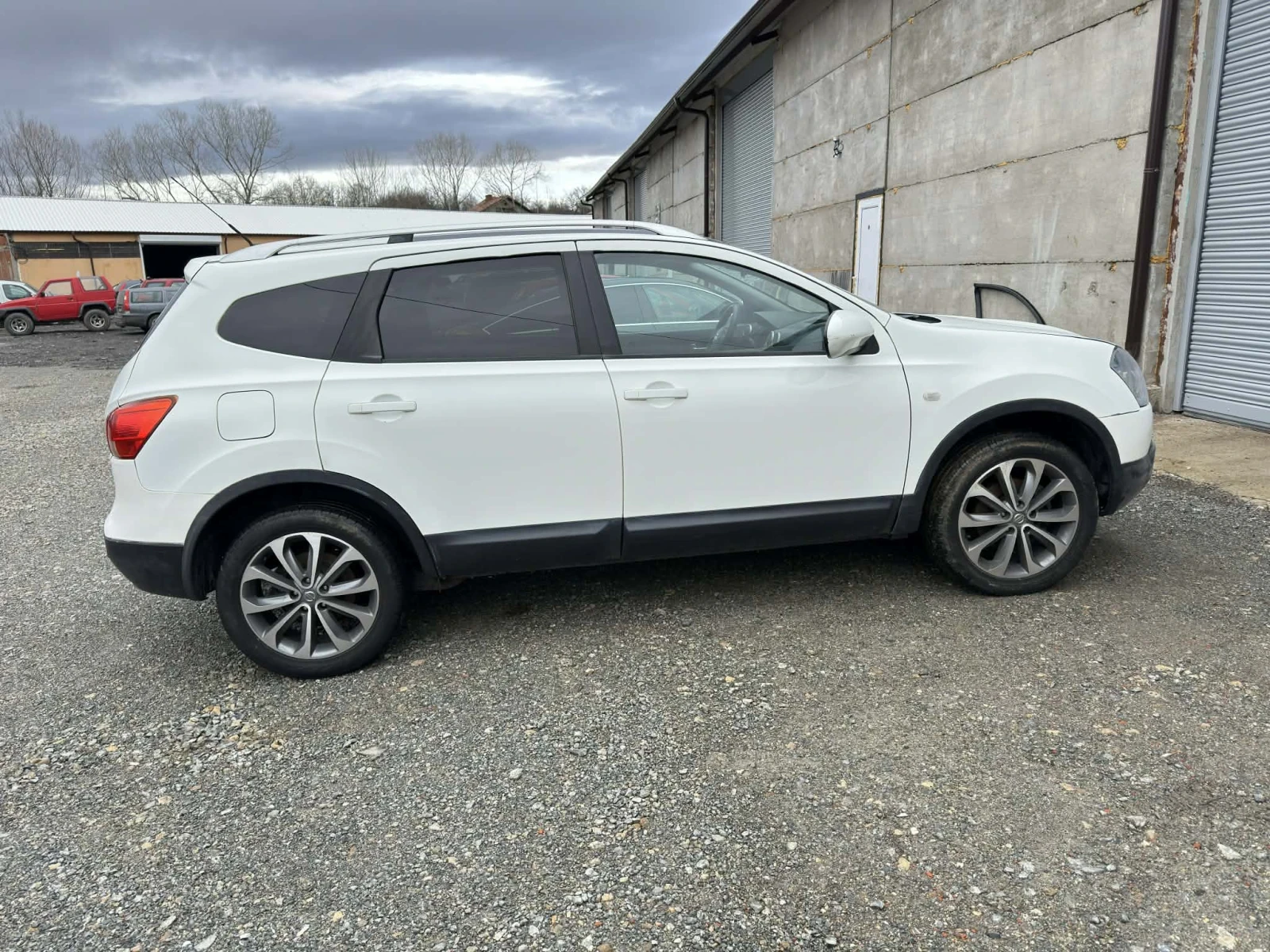 Nissan Qashqai 1.6 7 �����  | Mobile.bg � ����������� 5