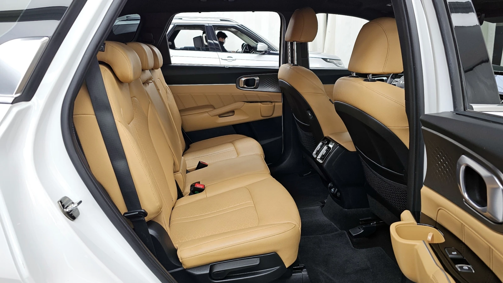 Kia Sorento 2.2 2WD NOBLESSE autogeorge.com, снимка 12 - Автомобили и джипове - 54049384