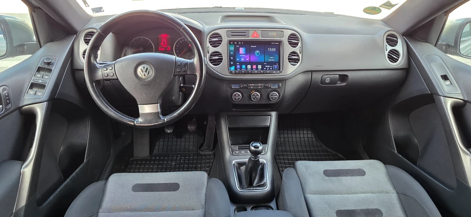 VW Tiguan, снимка 7 - Автомобили и джипове - 54158642