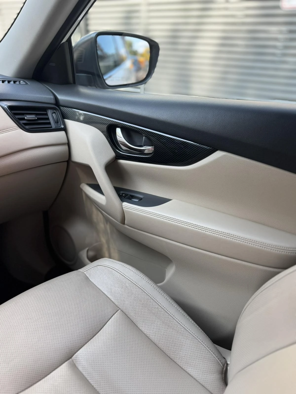 Nissan Rogue SL Нави, кожа, панорама, снимка 5 - Автомобили и джипове - 54283171