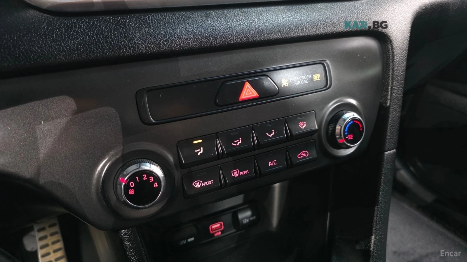 Kia Sportage LUXURY* ПОДГРЕВ* LANE* ASSIST* , снимка 14 - Автомобили и джипове - 54710825