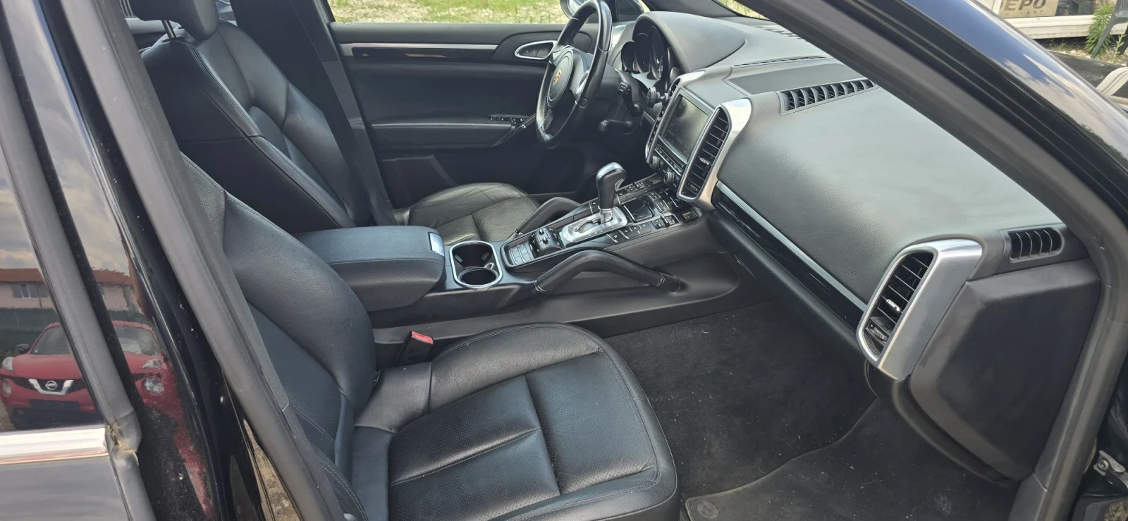 Porsche Cayenne 3.0 D, снимка 8 - Автомобили и джипове - 55600314
