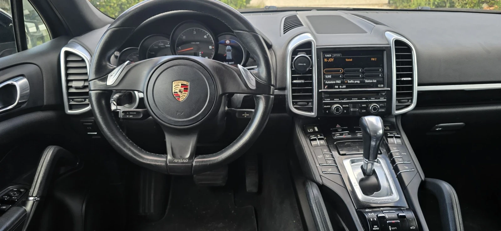 Porsche Cayenne 3.0 D, снимка 10 - Автомобили и джипове - 55600314