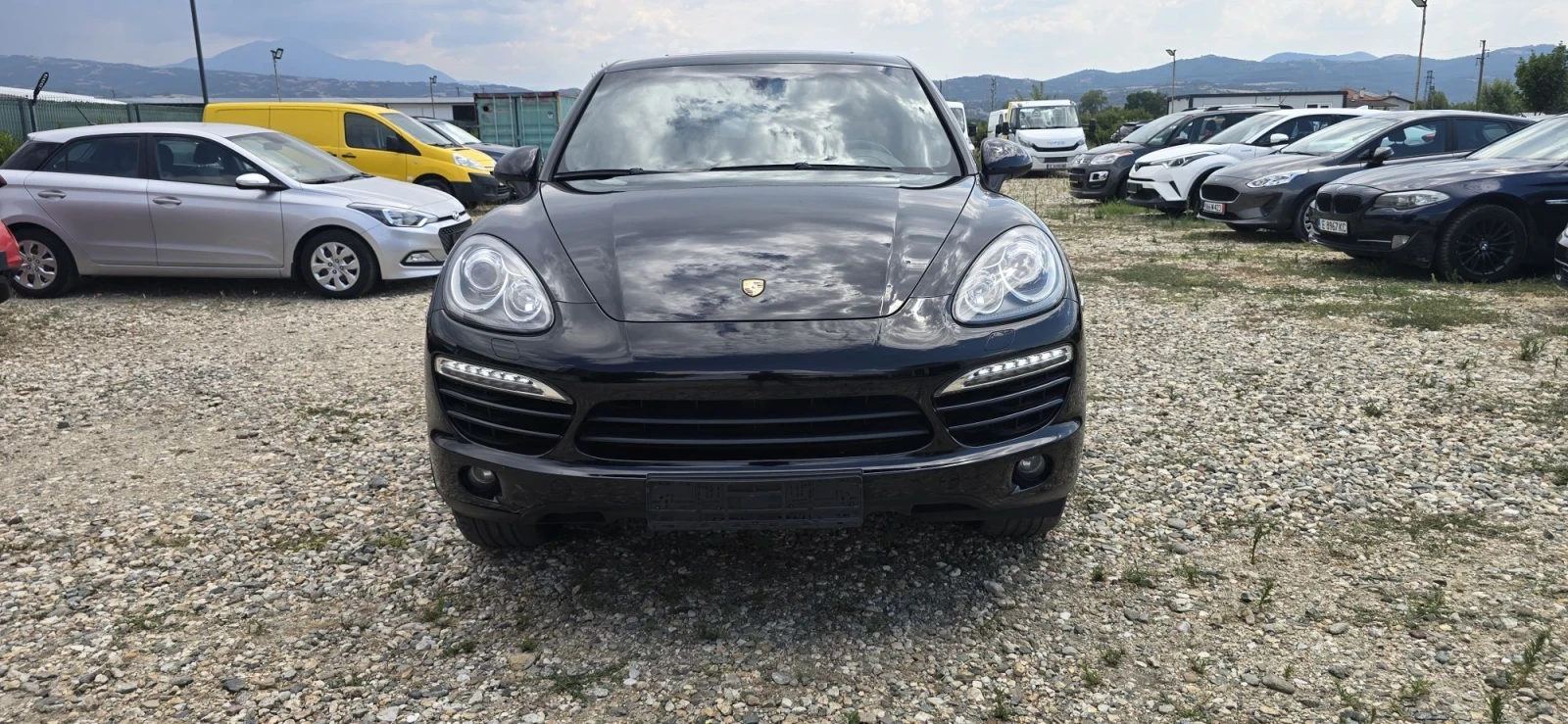 Porsche Cayenne 3.0 D, снимка 2 - Автомобили и джипове - 55600314