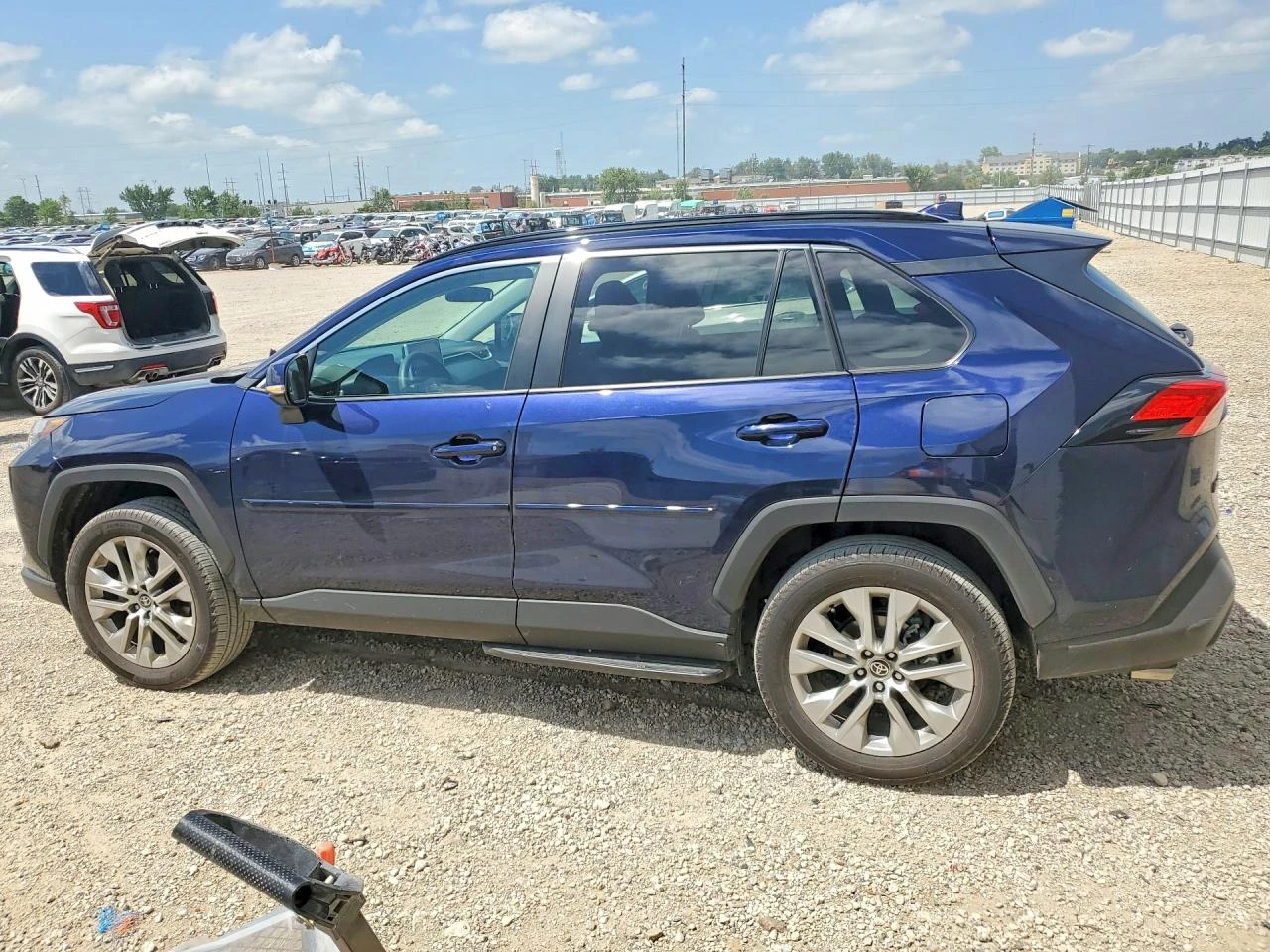 Toyota Rav4 2.5l Xle Premium, снимка 2 - Автомобили и джипове - 55878218
