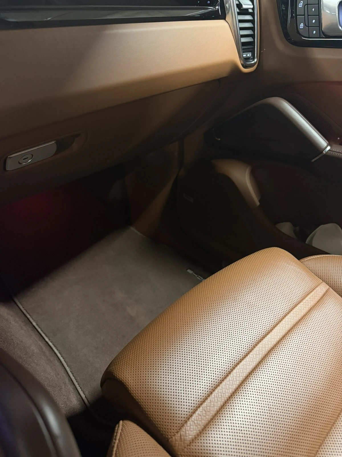 Porsche Cayenne, снимка 10 - Автомобили и джипове - 55914416