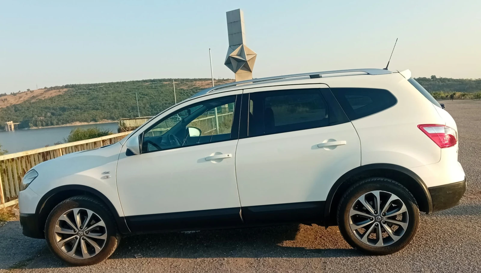 Nissan Qashqai + 2 dCi, снимка 7 - Автомобили и джипове - 56115895
