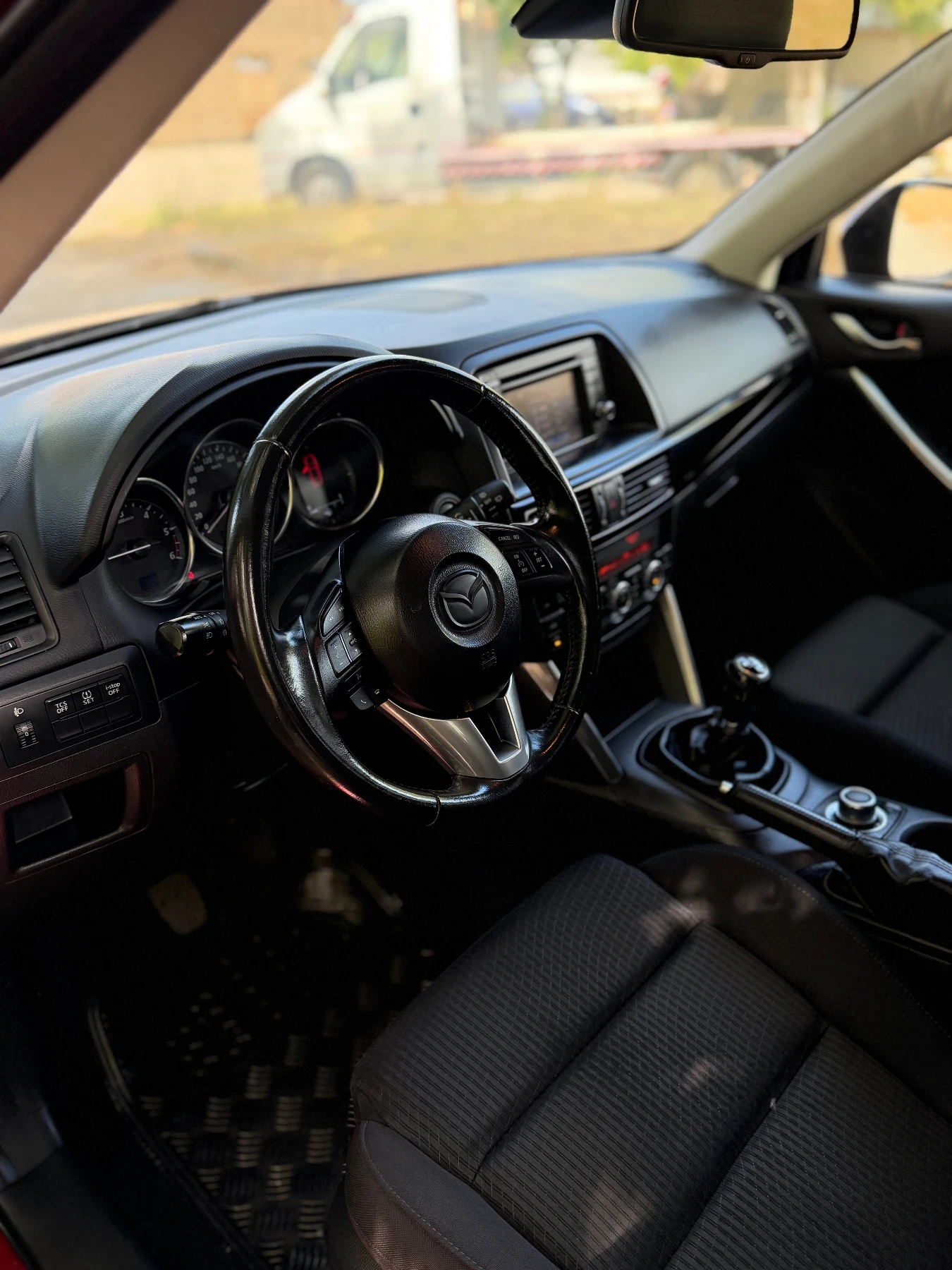 Mazda CX-5 2.2 Skyactiv-D /Navi/6ск/i-stop/, снимка 12 - Автомобили и джипове - 56185919