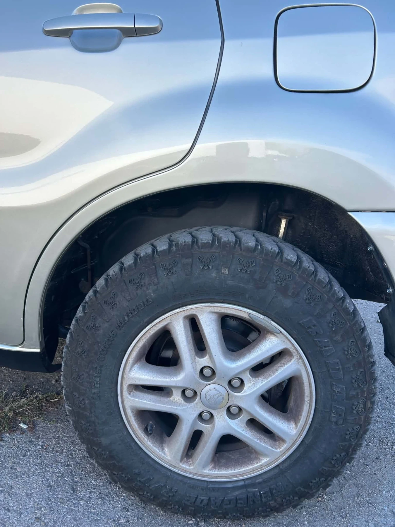 Toyota Rav4, снимка 3 - Автомобили и джипове - 56193252