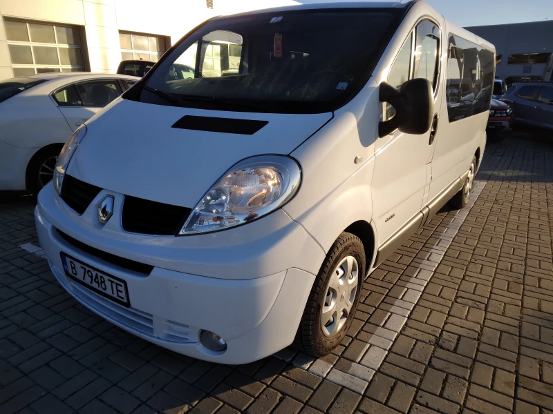 Renault Trafic, снимка 2 - Бусове и автобуси - 48027585