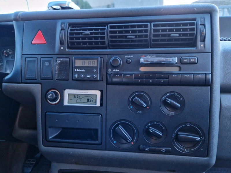 VW T4 2.5TDI Климатик + Печка, снимка 12 - Бусове и автобуси - 53161055