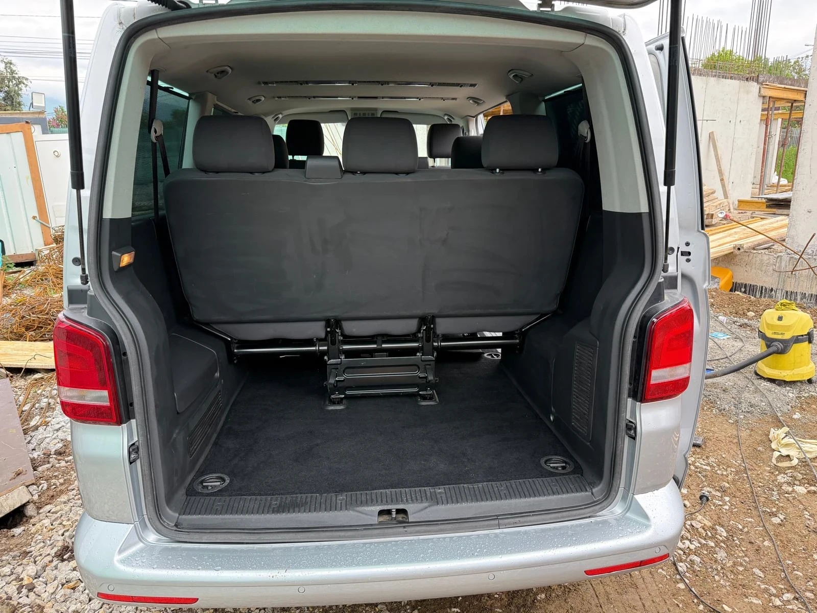 VW Caravelle 2.0TDI 140kc 9m 6 скорости 2014, снимка 11 - Бусове и автобуси - 54648575