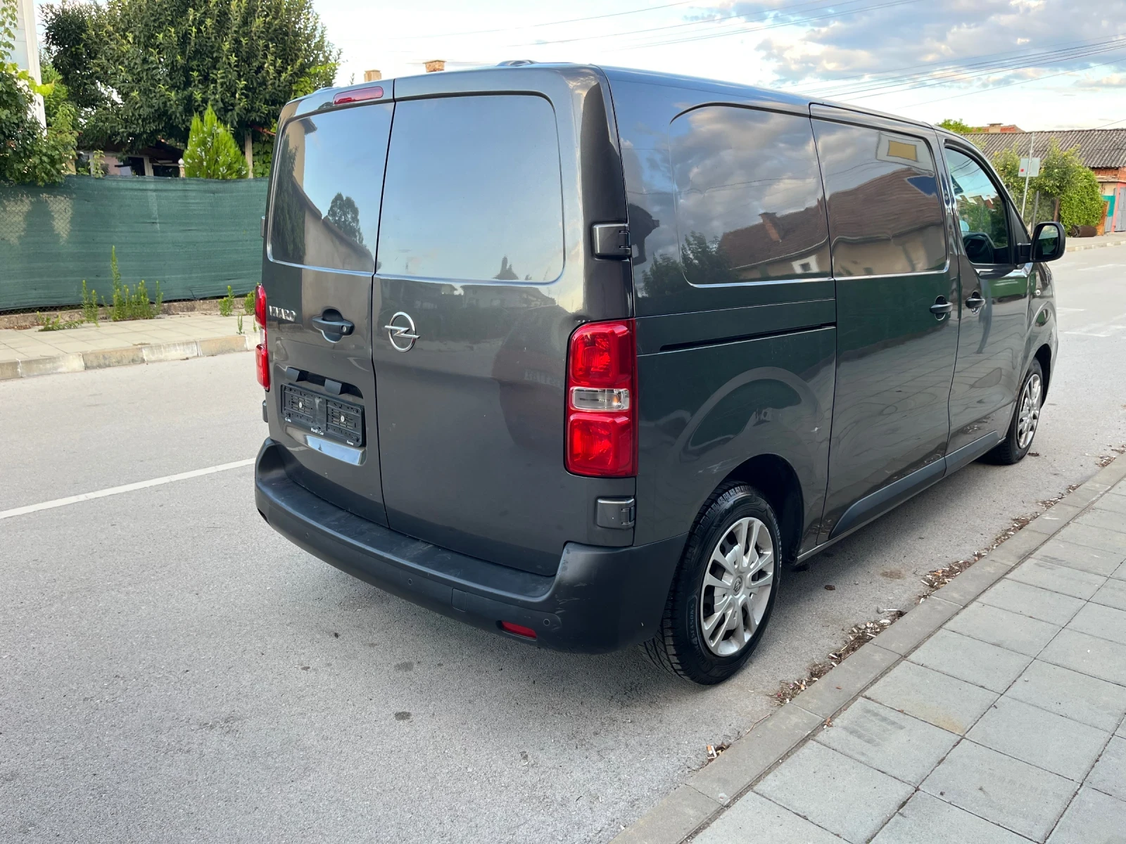 Opel Vivaro 1, 5HDI /120к.с., снимка 3 - Бусове и автобуси - 55569199