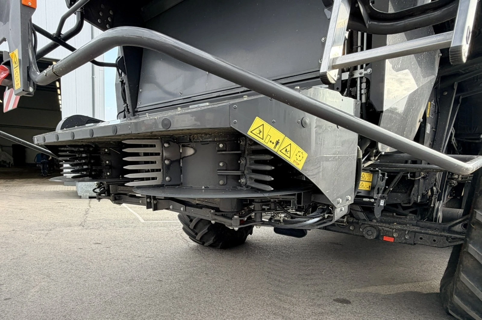 ������� Claas LEXION 8700 + CLAAS VARIO 1230 ���� ������ ������ | Mobile.bg � ����������� 8