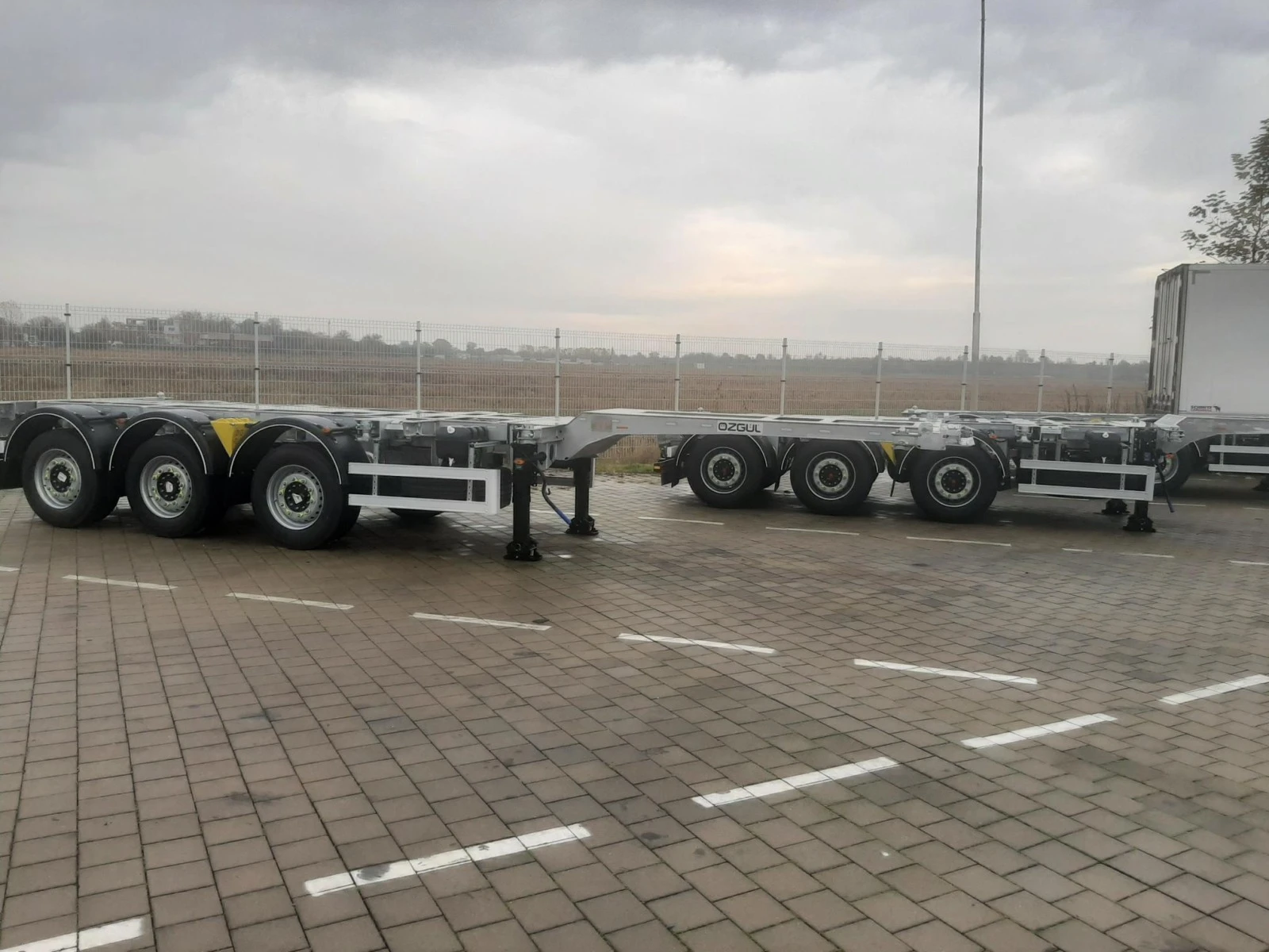  ÖZGÜL | Mobile.bg   4