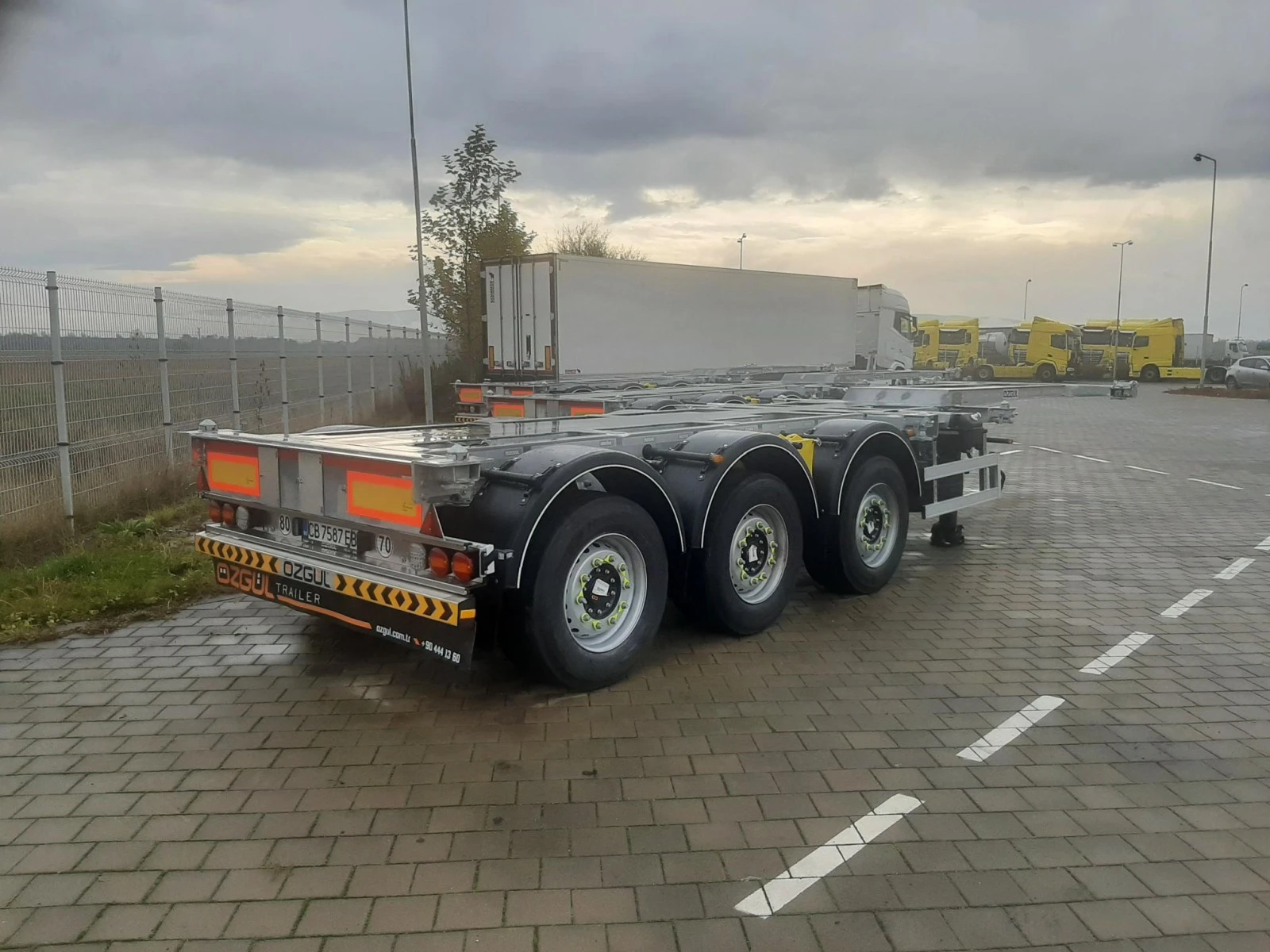  ÖZGÜL | Mobile.bg   2