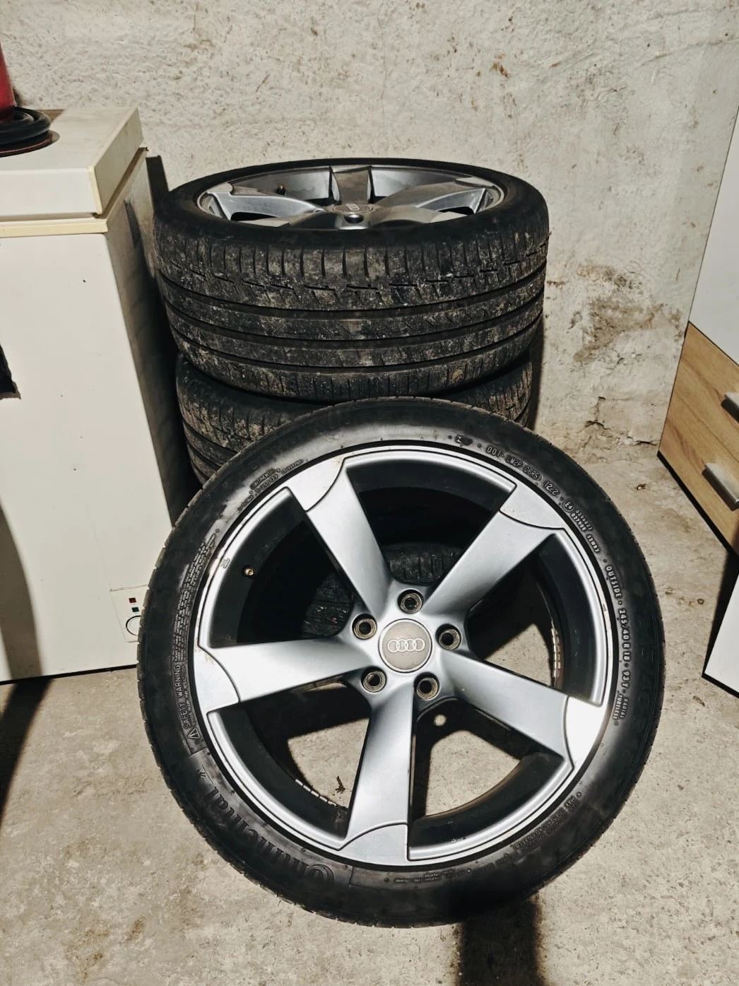    245/40R18 | Mobile.bg   1