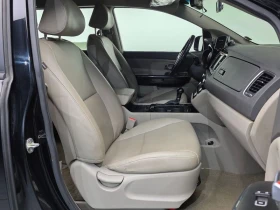 Kia Carnival 11-seater Prestige| 197к.с., снимка 11