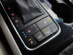 Kia Carnival 11-seater Prestige| 197к.с., снимка 17