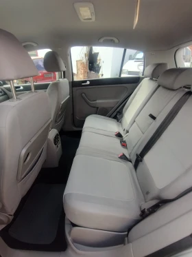 VW Golf Plus 1.9 TDI 105 hp АВТОМАТИК - 8999 лв. - 20502903 16