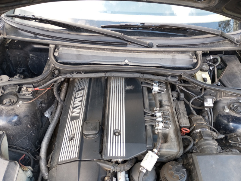 BMW 320 Газ/Бензин, снимка 11 - Автомобили и джипове - 45430487
