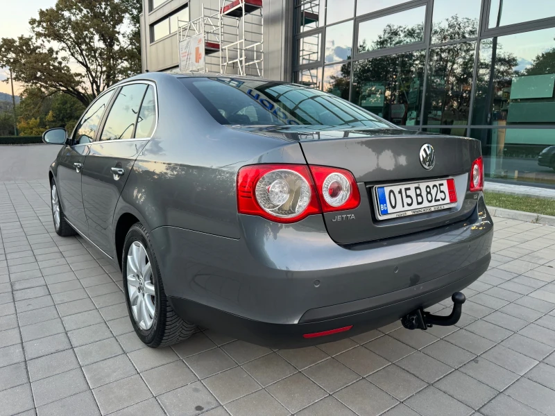 VW Jetta 1.9tdi Уникален-като нов!, снимка 5 - Автомобили и джипове - 47369227