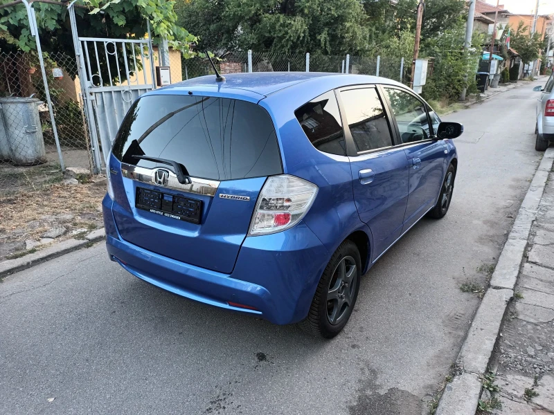 Honda Jazz Hybrid, снимка 6 - Автомобили и джипове - 47396516