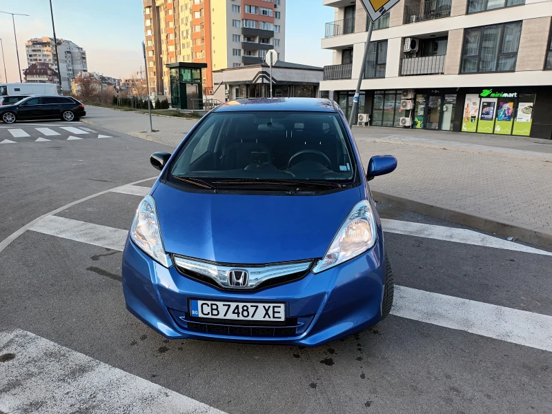 Honda Jazz Hybrid, снимка 1 - Автомобили и джипове - 48145089