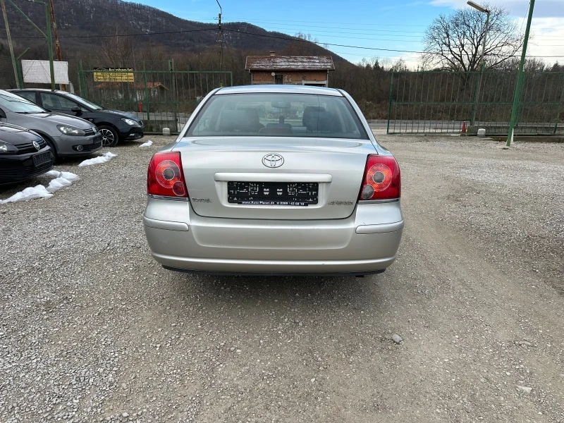 Toyota Avensis 1.8 I. Facelift. Седан, снимка 5 - Автомобили и джипове - 48558205