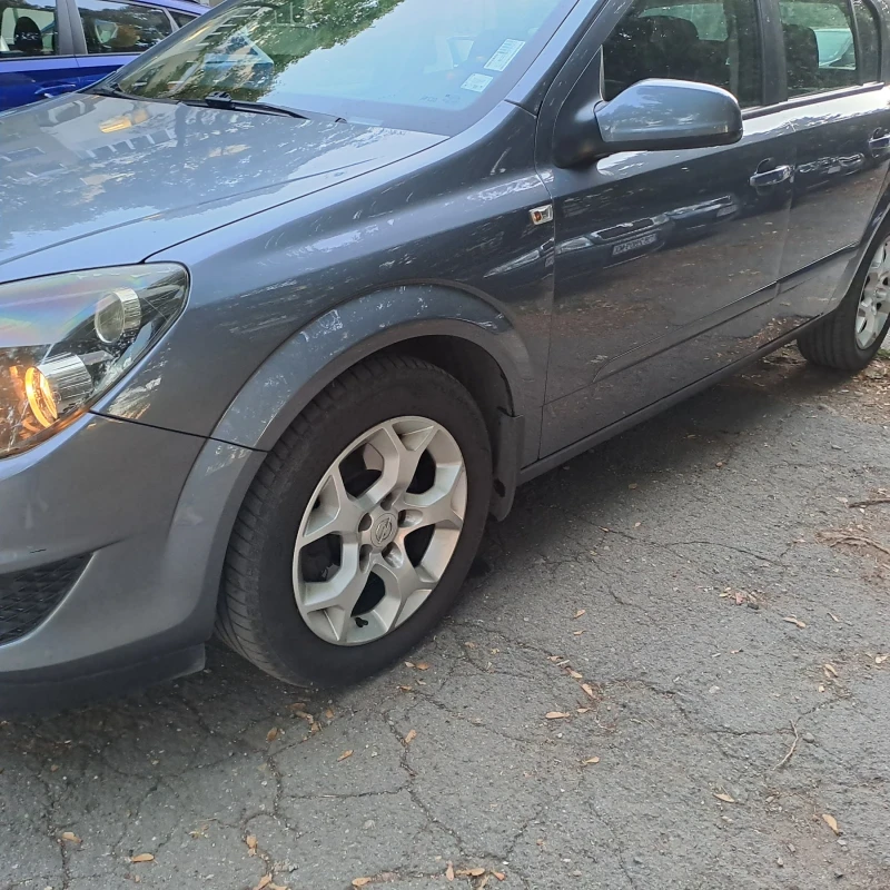 Opel Astra H, снимка 4 - Автомобили и джипове - 48969651