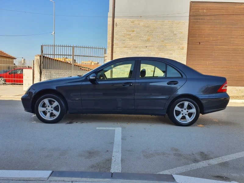 Mercedes-Benz C 180 C180i 143 кс компресор2006, снимка 7 - Автомобили и джипове - 49379556