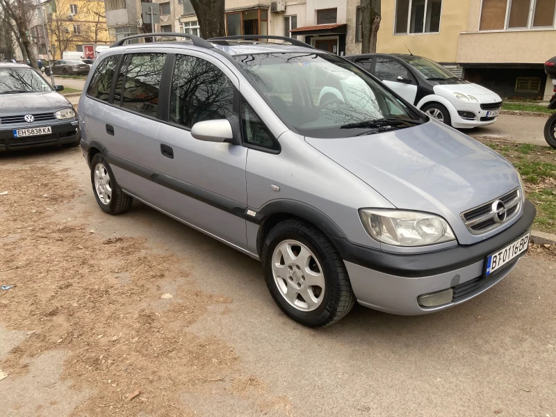 Opel Zafira, снимка 1 - Автомобили и джипове - 49563862