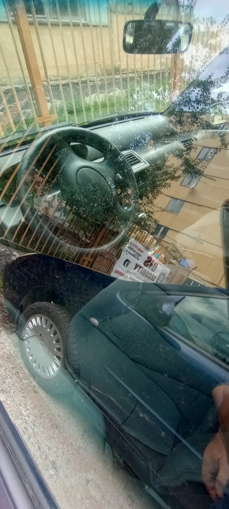 Renault Clio, снимка 4 - Автомобили и джипове - 52441585