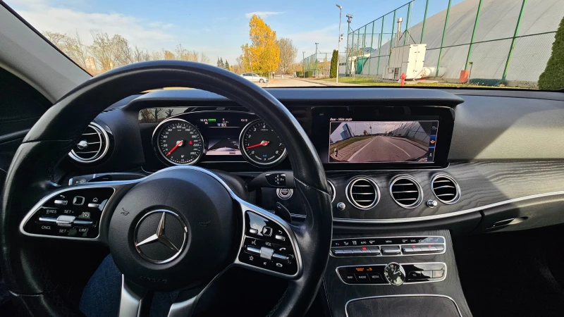Mercedes-Benz E 200 Avantgarde EQ Boost, снимка 11 - Автомобили и джипове - 52453193