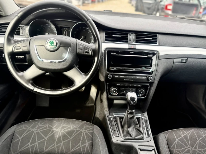 Skoda Superb 1.8 6-СКОРОСТИ, снимка 12 - Автомобили и джипове - 52800277