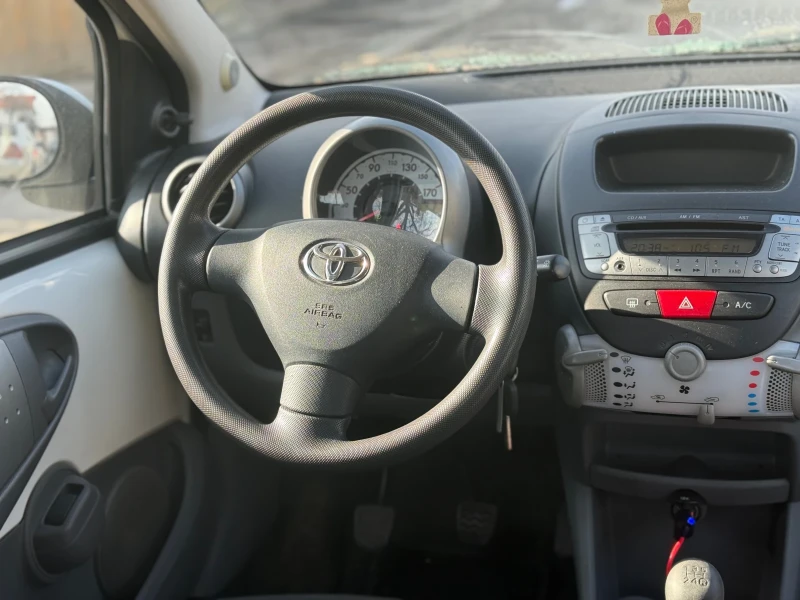 Toyota Aygo Top, снимка 8 - Автомобили и джипове - 52828919