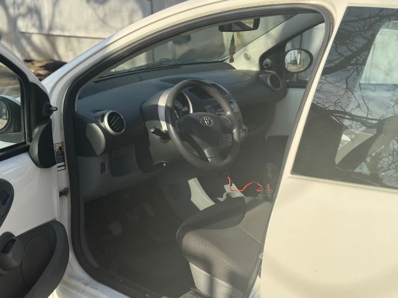 Toyota Aygo Top, снимка 6 - Автомобили и джипове - 52828919