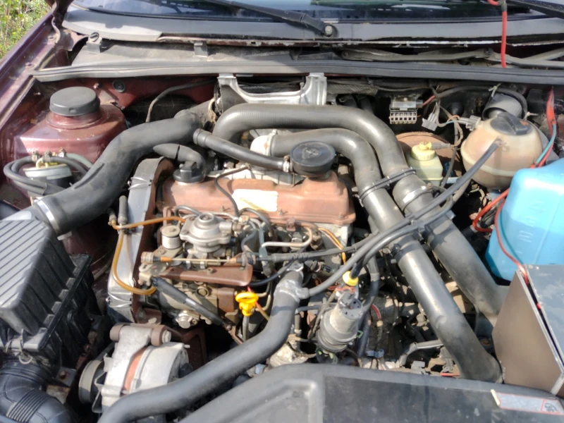 VW Passat, снимка 14 - Автомобили и джипове - 52878260