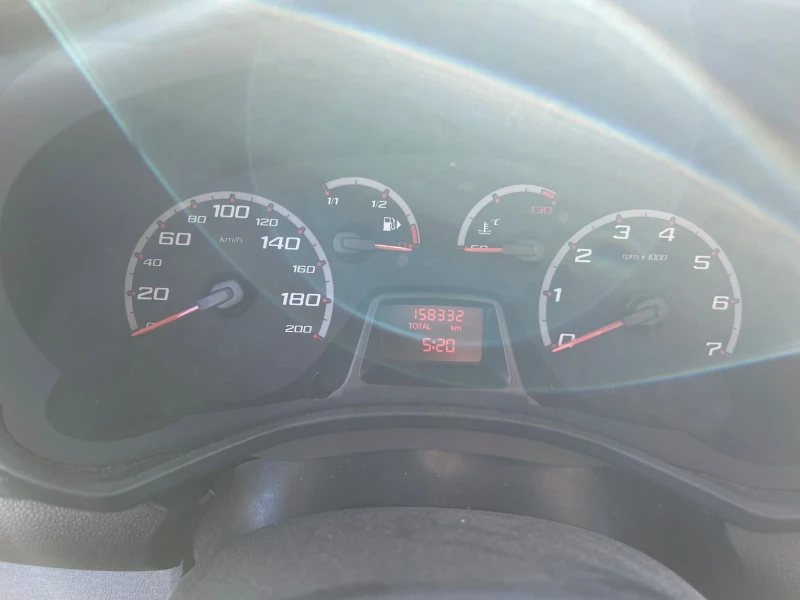 Ford Ka 1.25i 70к.с.* КЛИМАТИК* , снимка 8 - Автомобили и джипове - 52967751