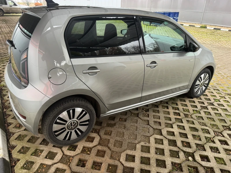 VW Up, снимка 14 - Автомобили и джипове - 53269130